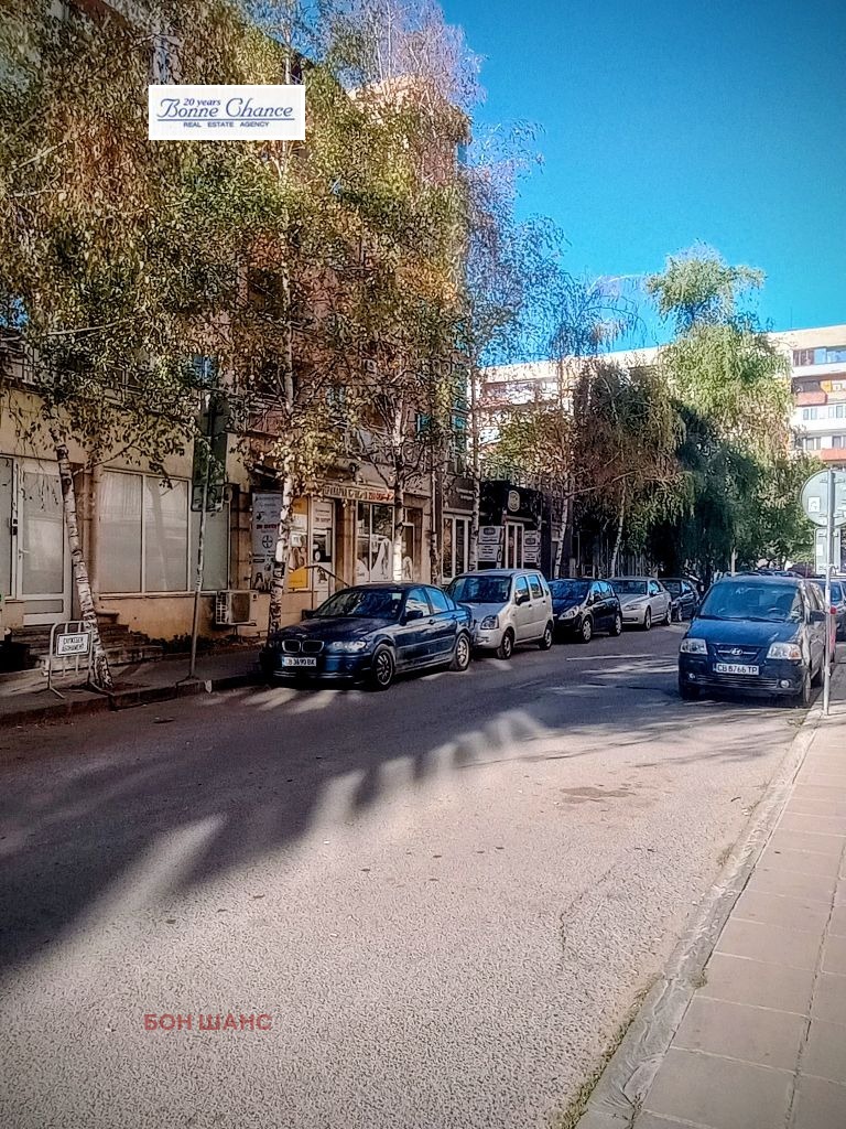 En renta  Bar; Cafetería Sofia , Borovo , 260 metros cuadrados | 29766912 - imagen [3]