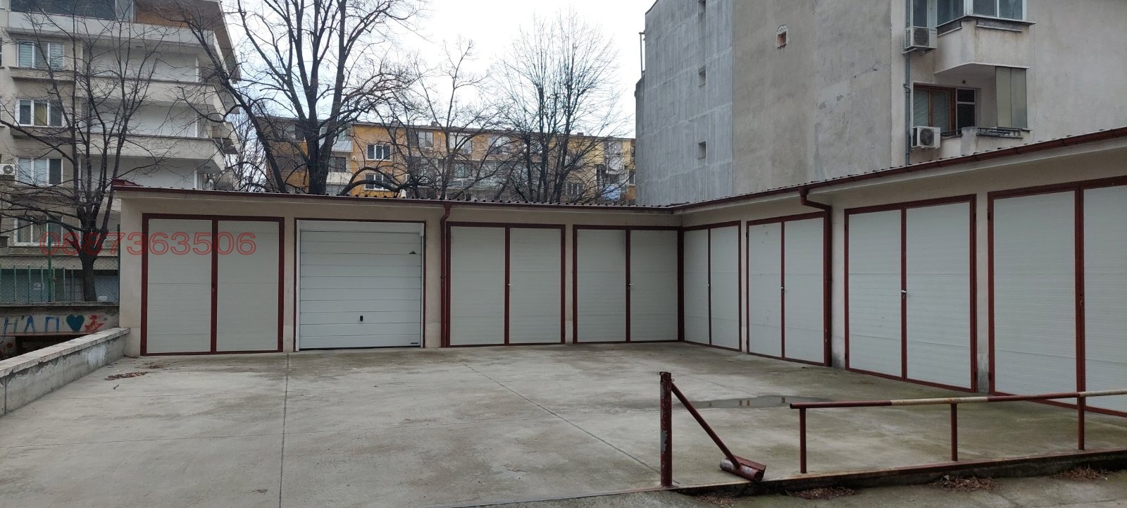 Дава под наем ГАРАЖ, ПАРКОМЯСТО, гр. Стара Загора, Център, снимка 3 - Гаражи и паркоместа - 54727513