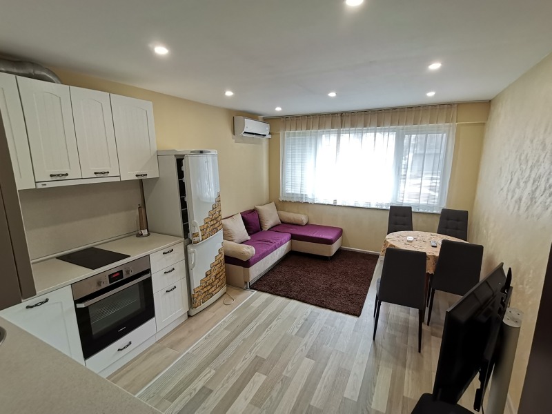 En renta  2 dormitorios Burgas , Bratya Miladinovi , 74 metros cuadrados | 83405569