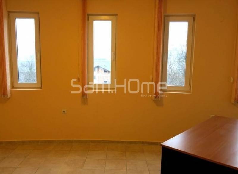 För uthyrning  Kontor Varna , Gracka mahala , 70 kvm | 34132537 - bild [3]