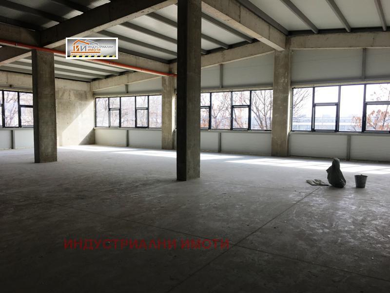 De inchiriat  Cladire industriala Plovdiv , Industrialna zona - Iug , 910 mp | 80968364 - imagine [2]