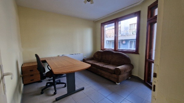 For Rent  1 bedroom Plovdiv , Tsentar , 65 sq.m | 79813816 - image [6]