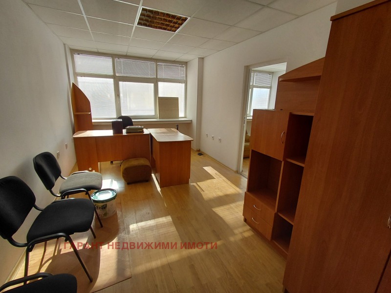 Дава под Наем ОФИС в град Габрово, Център - 40 кв.м / 200 € » 391.17 лв., ГАРАНТ НЕДВИЖИМИ ИМОТИ