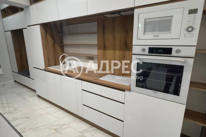 Do wynajęcia  1 sypialnia Sofia , Centar , 85 mkw | 77113007 - obraz [4]