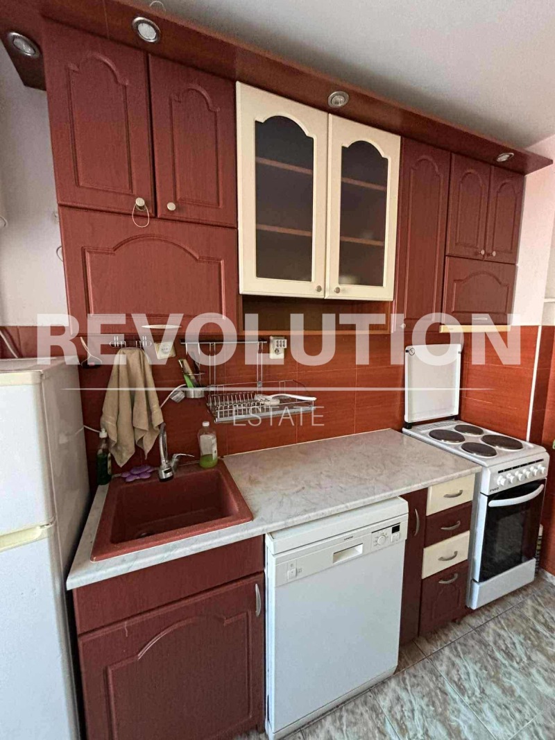 Para alugar  2 quartos Plovdiv , Maracha , 100 m² | 48912197