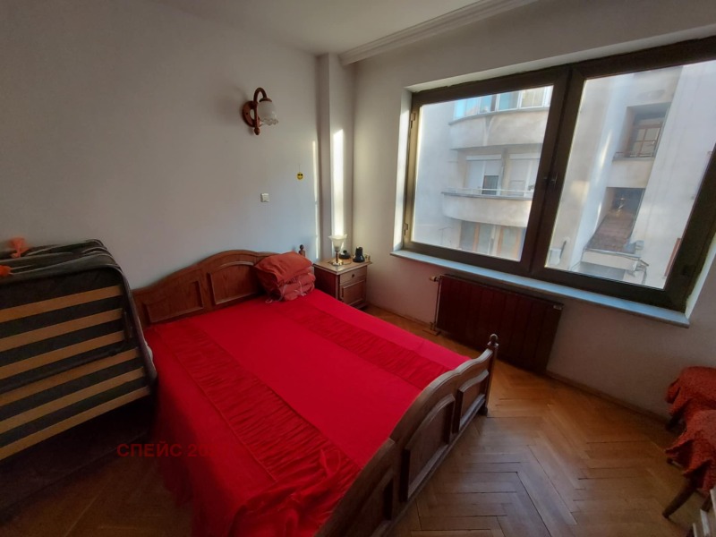 Para alugar  2 quartos Plovdiv , Mladejki Halm , 120 m² | 92630509 - imagem [7]