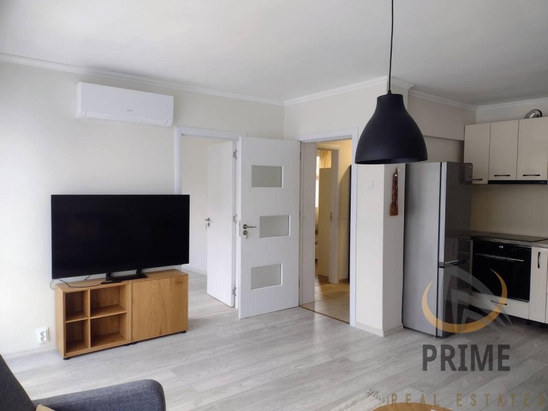 Дава под наем 3-СТАЕН, гр. Бургас, Център