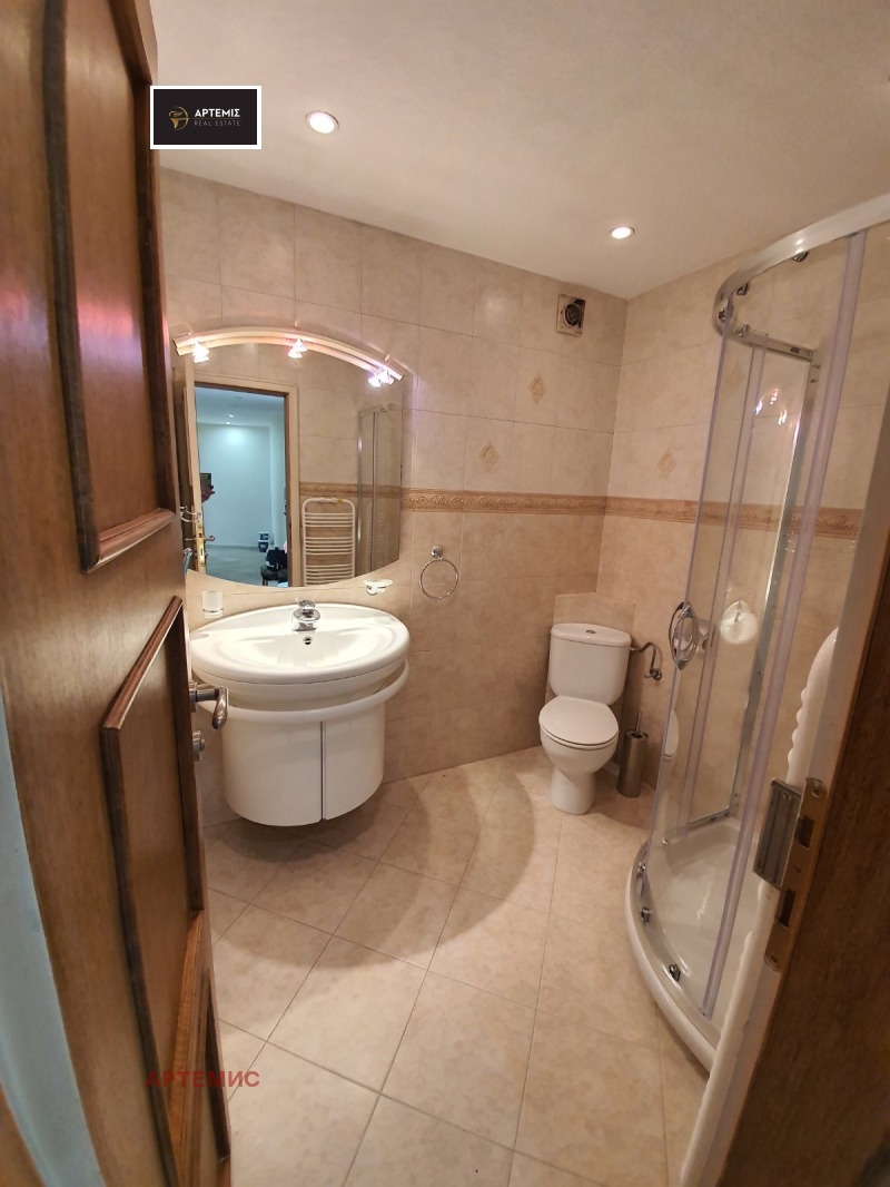 Издаје се  2 спаваће собе Софија , Центар , 109 м2 | 54048423 - слика [9]