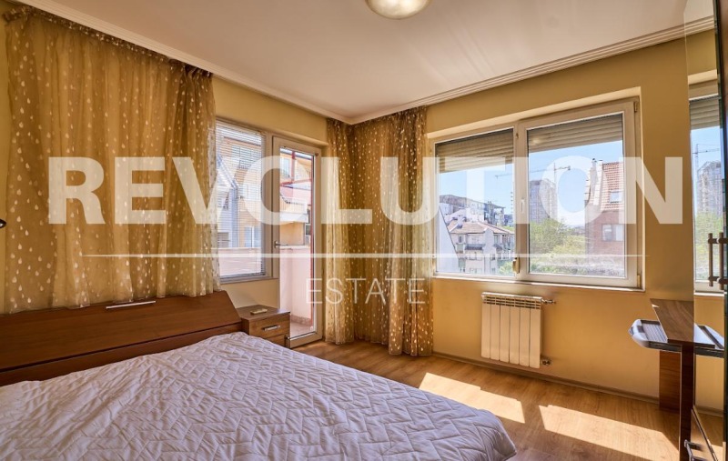 Zu vermieten  3 Schlafzimmer Plowdiw , Karschijaka , 145 qm | 69971216 - Bild [8]