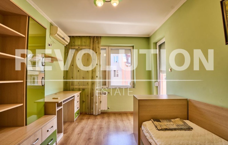 Zu vermieten  3 Schlafzimmer Plowdiw , Karschijaka , 145 qm | 69971216 - Bild [10]