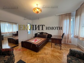 3 makuuhuonetta Geo Milev, Sofia 3