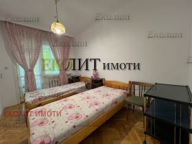 3 makuuhuonetta Geo Milev, Sofia 4