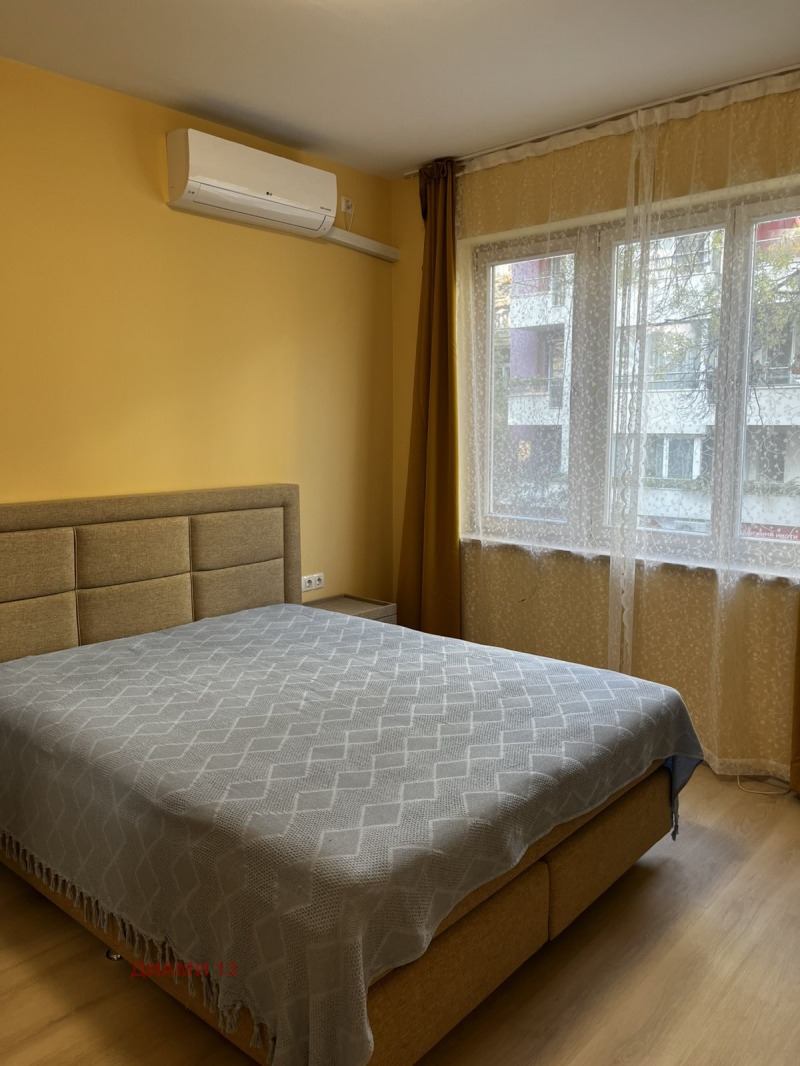 K pronájmu  2 ložnice Sofia , Centar , 80 m2 | 79947586 - obraz [3]