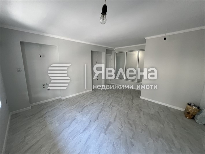 Дава под наем  Офис град Варна , Колхозен пазар , 90 кв.м | 61380335