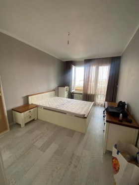 1 chambre Dianabad, Sofia