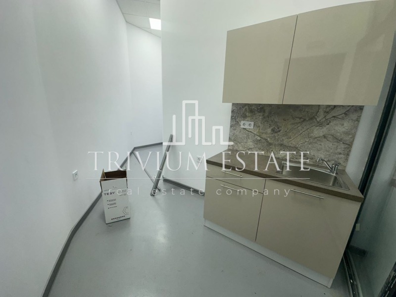 Дава под наем ОФИС, гр. Пловдив, Христо Смирненски, снимка 7 - Офиси - 52621553