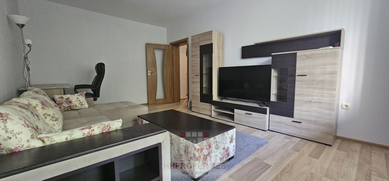 Para alugar  1 quarto Plovdiv , Hristo Smirnenski , 62 m² | 82932943