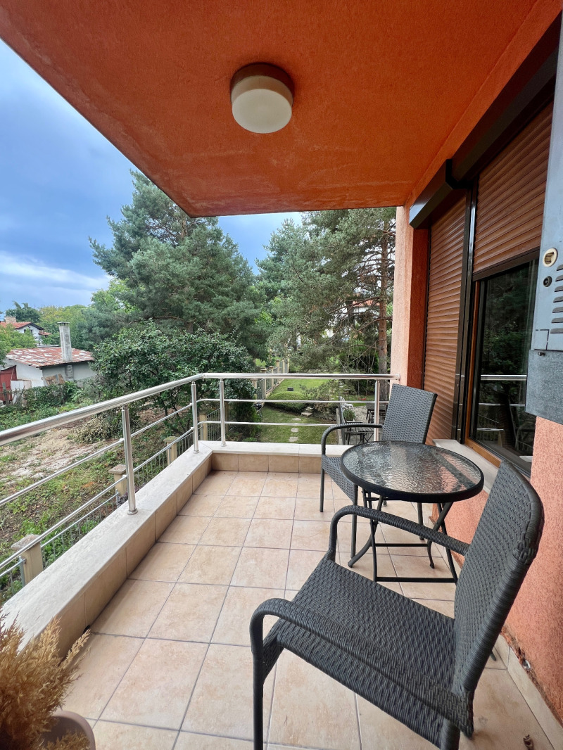 Дава под нем  3-стаен, град София, Симеоново •  700 € • ID 10217982 — holmes.bg - [1] 