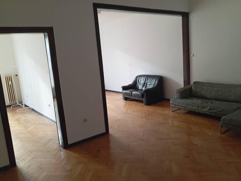 Под наем 3-СТАЕН, град София, Център • 715 € / 1398.42 лв. • 88242750 1