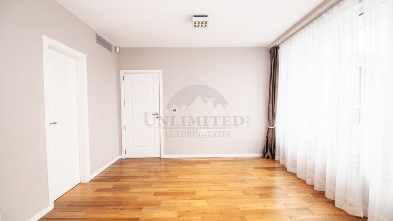 De inchiriat  3+ dormitor Sofia , Țentâr , 450 mp | 97637234 - imagine [14]