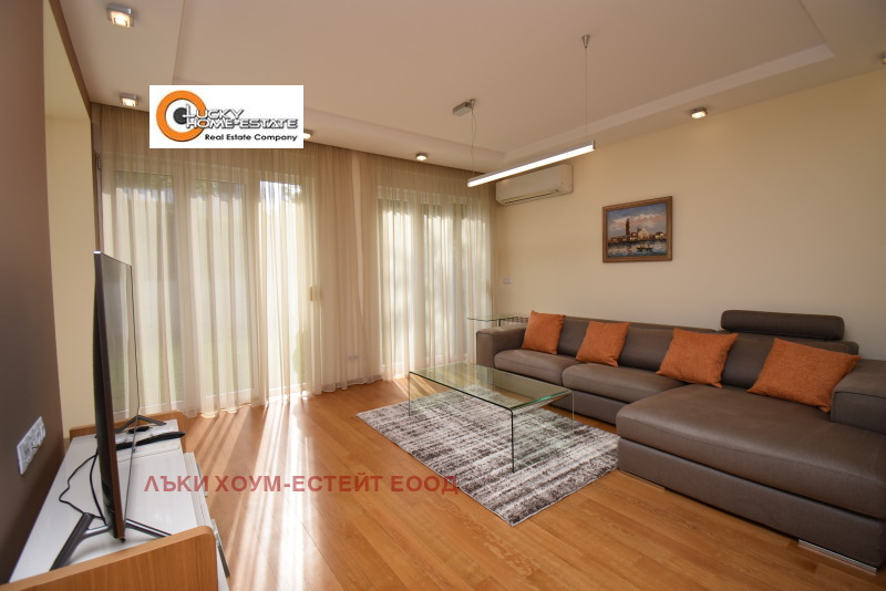 Издаје се  Кућа Софија , в.з.Малинова долина , 265 м2 | 31365981 - слика [2]
