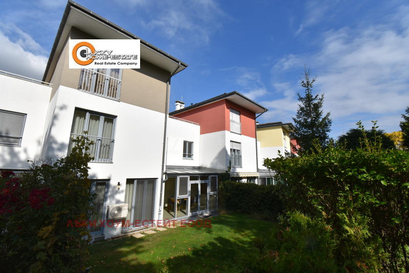 Издаје се  Кућа Софија , в.з.Малинова долина , 265 м2 | 31365981 - слика [17]