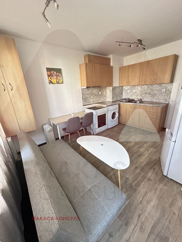 Дава под нем  2-стаен, град София, Малинова долина •  500 EUR • ID 20261107 — holmes.bg - [1] 