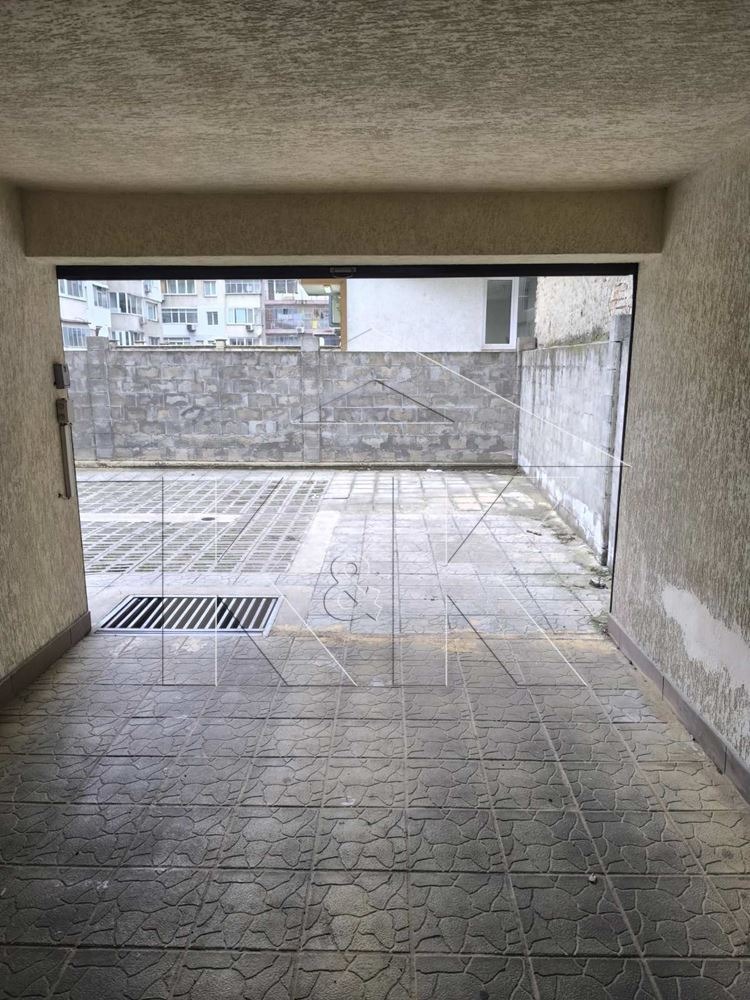 Дава под наем ГАРАЖ, ПАРКОМЯСТО, гр. Варна, Зимно кино Тракия