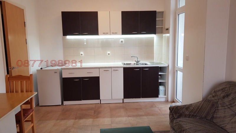 A louer  2 chambres Blagoevgrad , Chirok tsentar , 80 m² | 68544597