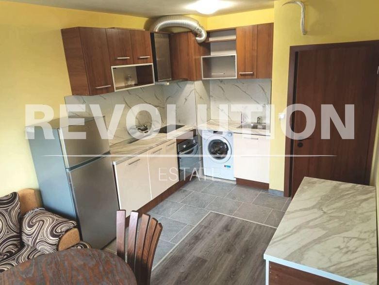 Под наем 2-СТАЕН, град Варна, Левски 1 • 415 € / 811.67 лв. • 86761250 1