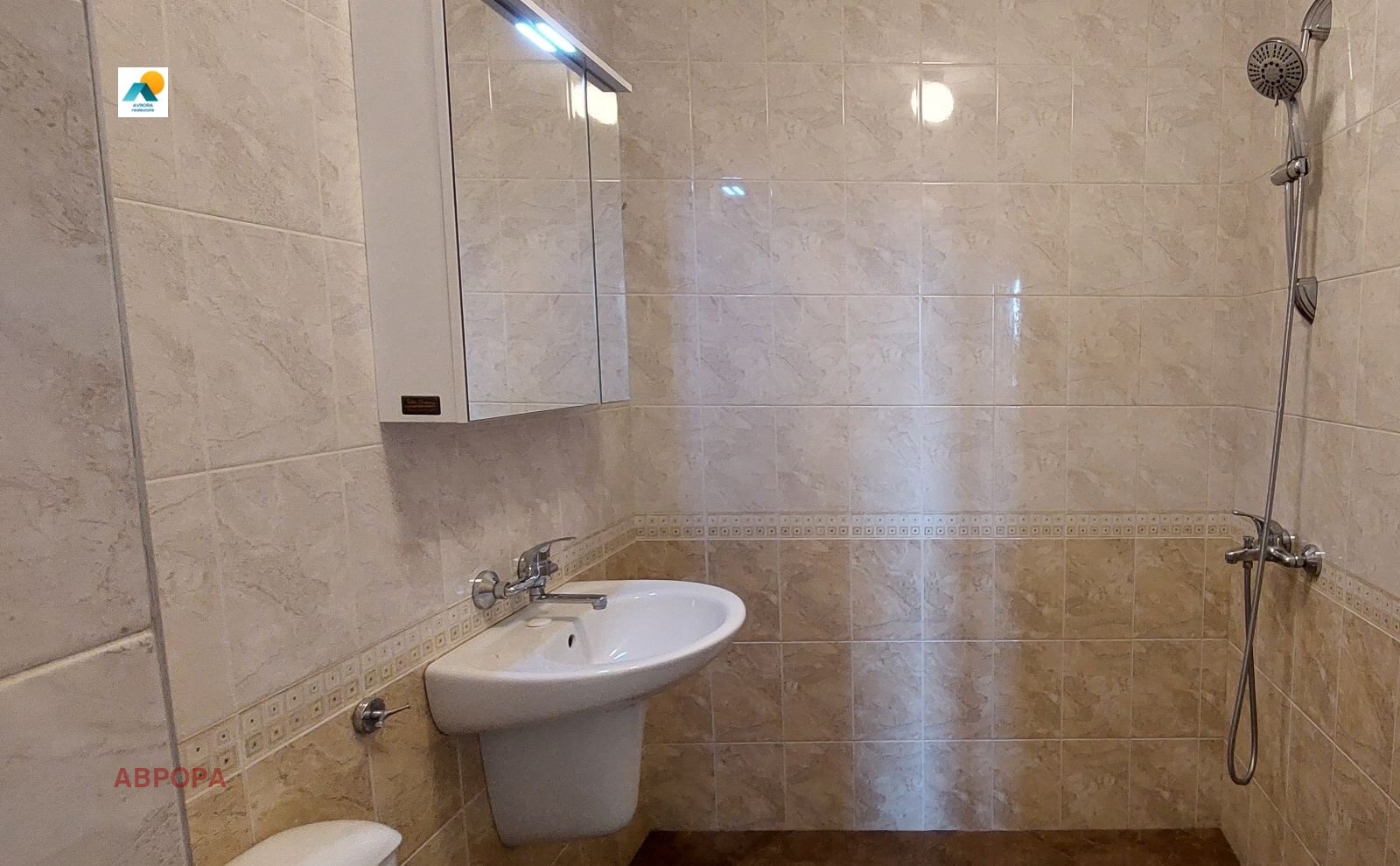 Дава под наем 2-СТАЕН, гр. София, Света Троица, снимка 12 - Апартаменти - 56183720