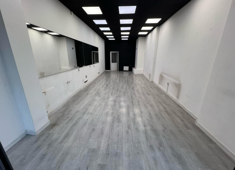 Te huur  Winkel Sofia , Oborishte , 50 m² | 70997871