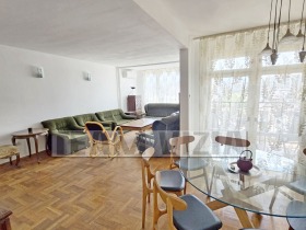 3+ sovrum Strelbistje, Sofia