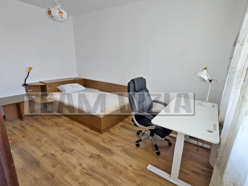 För uthyrning  3+ sovrum Sofia , Strelbistje , 110 kvm | 75548296 - bild [8]