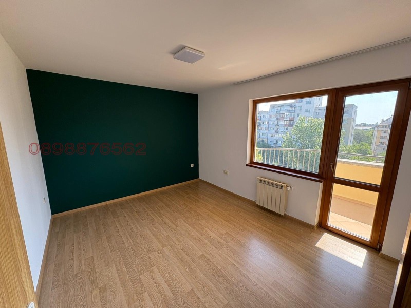 A louer  3 chambres Sofia , Slatina , 100 m² | 44760245
