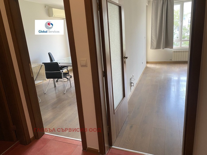 A louer  Bureau Sofia , Dianabad , 60 m² | 37338921 - image [11]
