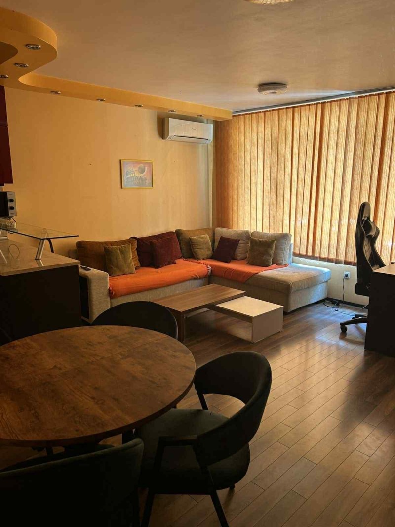 Дава под нем  2-стаен, град София, Бъкстон •  550 EUR • ID 28969272 — holmes.bg - [1] 