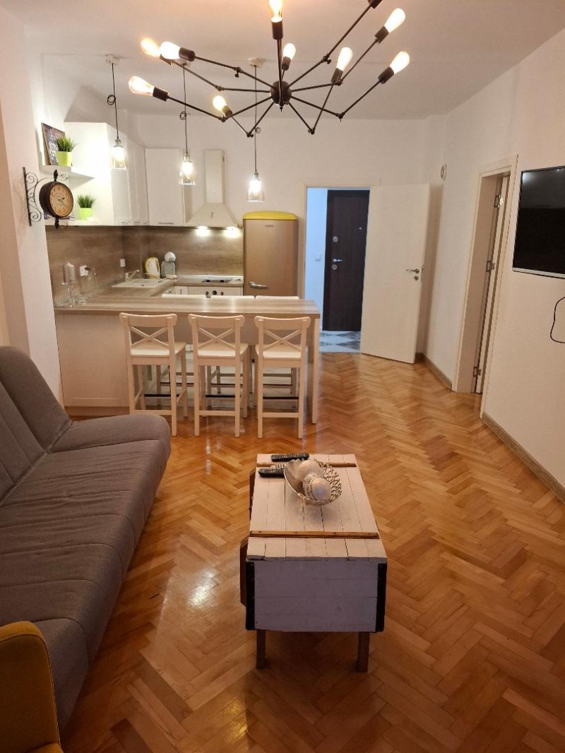 För uthyrning  2 sovrum Sofia , Centar , 78 kvm | 34855022