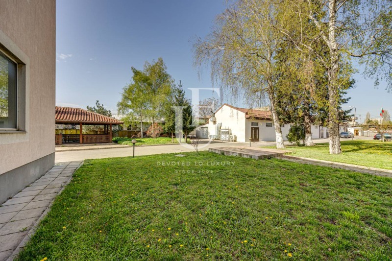 Kiadó  Ipari épület Sofia , Voenna rampa , 790 négyzetméter | 51619141 - kép [5]