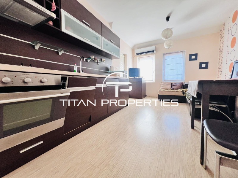 Para alugar  1 quarto Burgas , Vazrajdane , 60 m² | 15273616