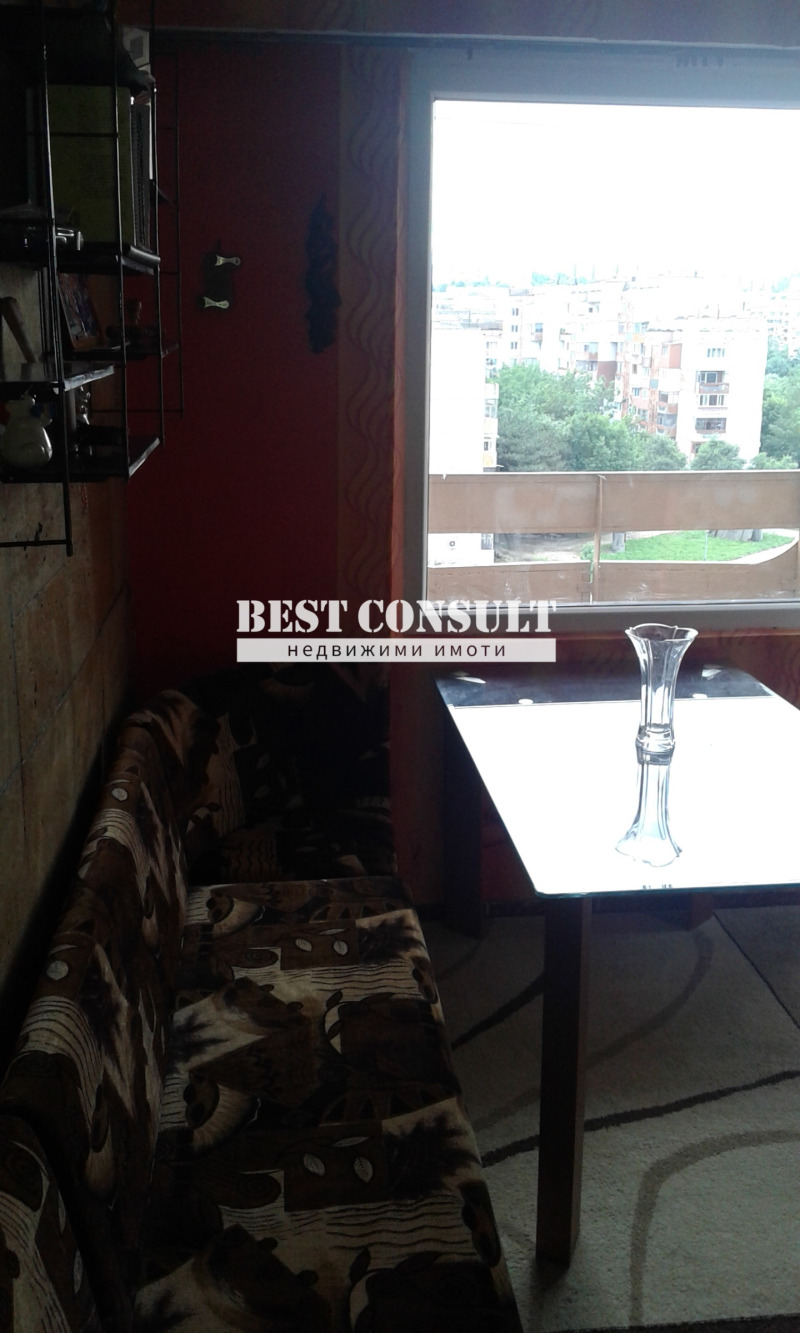 K pronájmu  Studio Ruse , Čarodejka - Jug , 42 m2 | 85793586 - obraz [3]