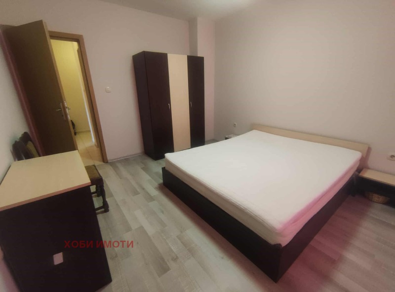 De inchiriat  2 dormitoare Plovdiv , Ciuciuc Parij , 120 mp | 80986172 - imagine [5]