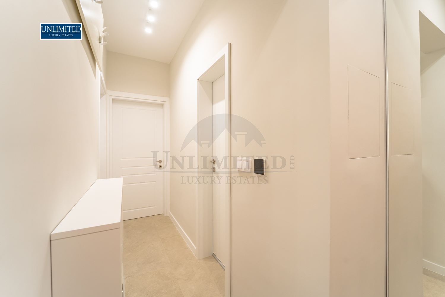 Дава под наем 3-СТАЕН, гр. София, Център, снимка 16 - Апартаменти - 54332493