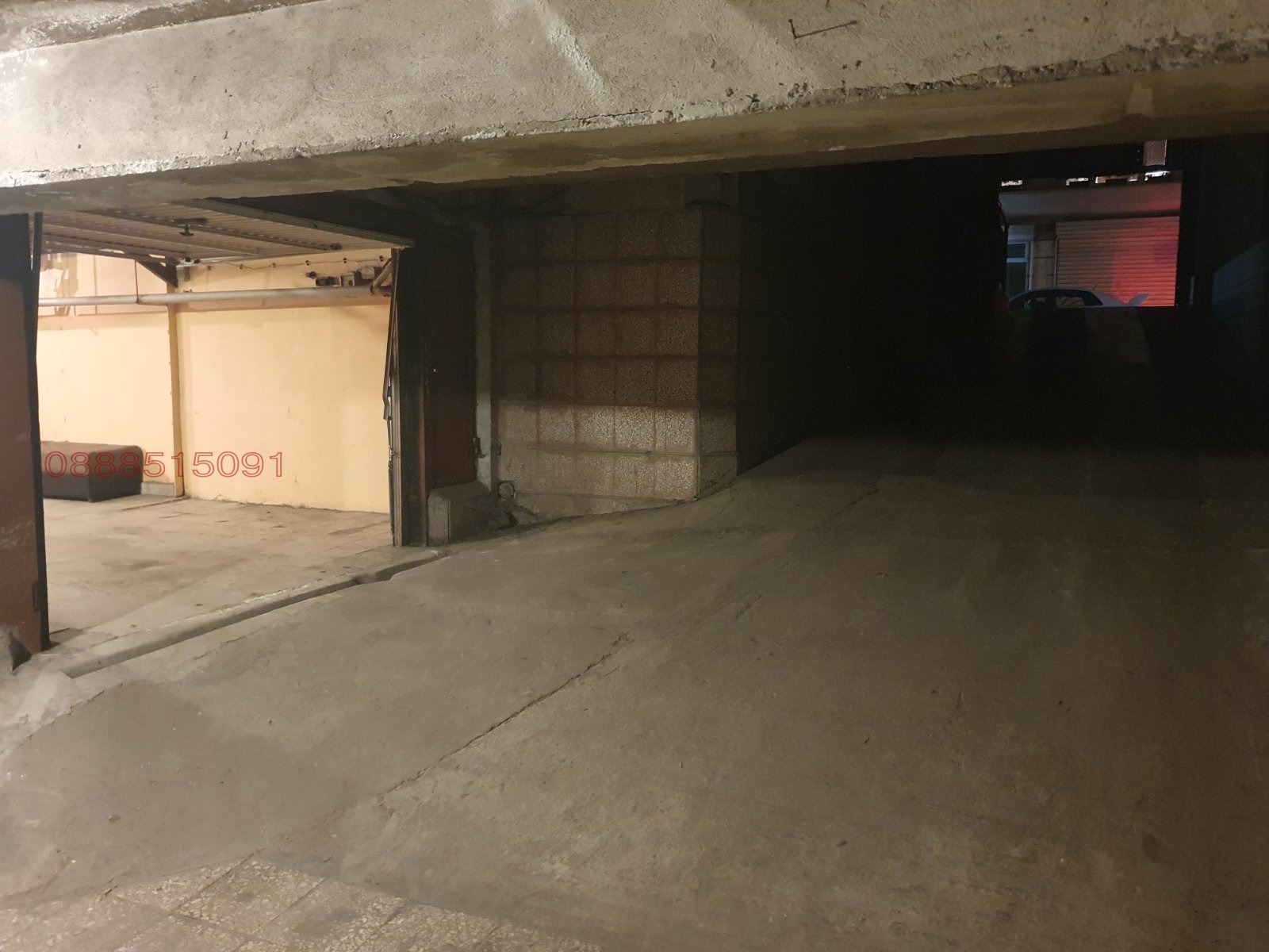 Дава под наем ГАРАЖ, ПАРКОМЯСТО, гр. София, Оборище, снимка 2 - Гаражи и паркоместа - 54217638