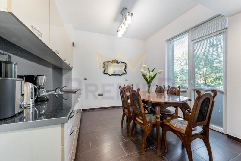 De inchiriat  2 dormitoare Varna , Țentâr , 110 mp | 41975283 - imagine [3]