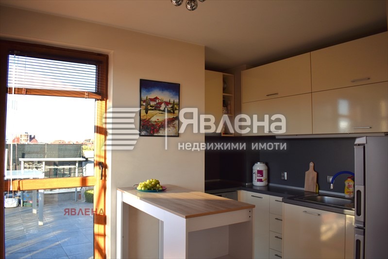 Da affittare  3 camere da letto Sofia , Geo Milev , 100 mq | 31270983