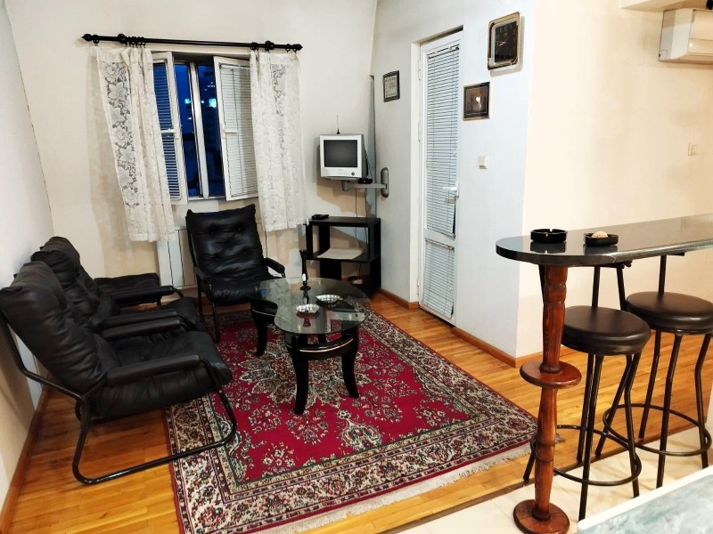 Издаје се  Поткровље Софија , Центар , 33 м2 | 68092370 - слика [5]
