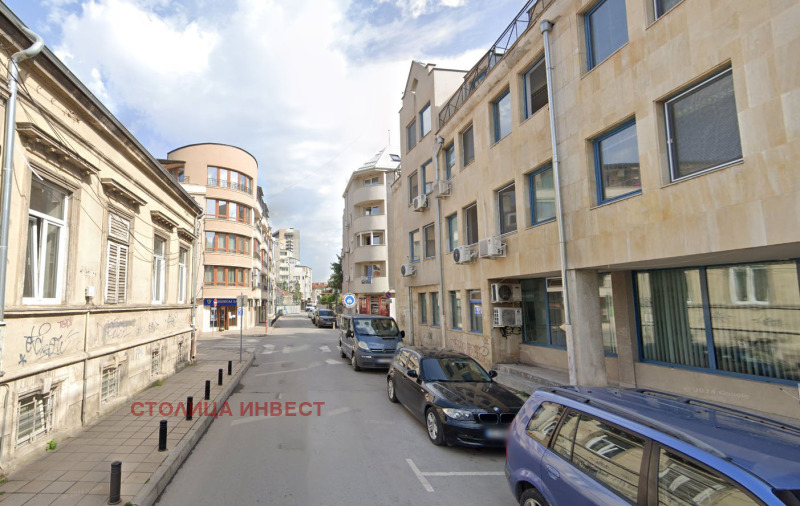 Дава под Наем ОФИС в град Русе, Център - 111 кв.м / 820 € » 1 603.78 лв., СТОЛИЦА ИНВЕСТ
