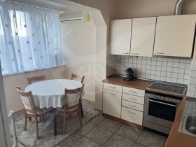 2 slaapkamers Ljatno kino Trakija, Varna 2