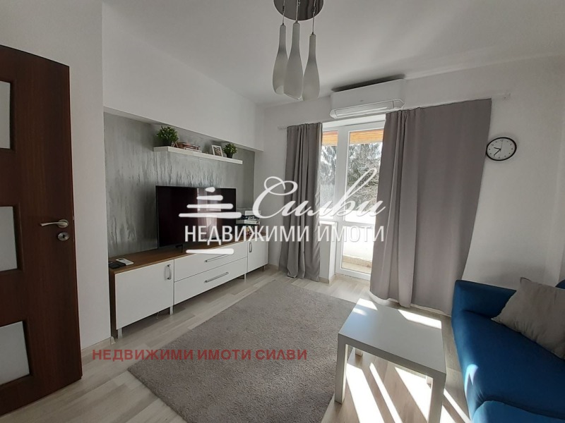 En renta  1 dormitorio Shumen , Jerson , 68 metros cuadrados | 41870336